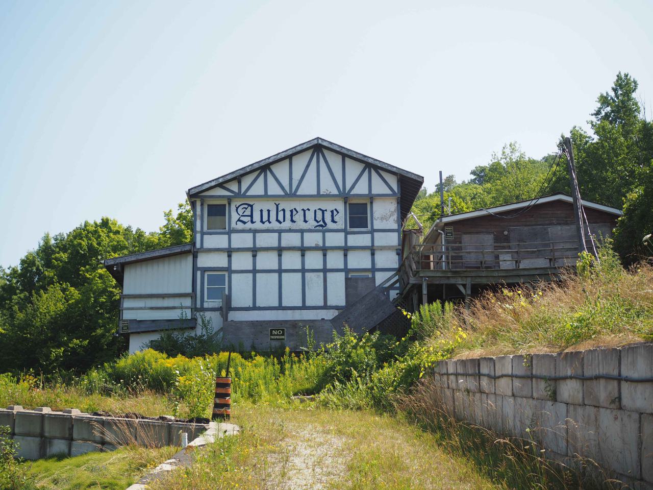 Auberge motel - P1010124.jpg