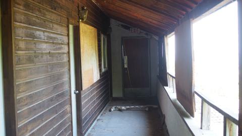 Auberge motel - P1010073.jpg