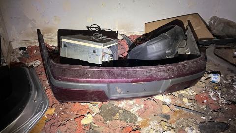Dismembered Cars - IMG_5618.jpg