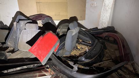 Dismembered Cars - IMG_5620.jpg