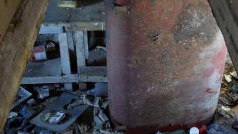 March 2012 - Christmas-Catastrophe9.jpg