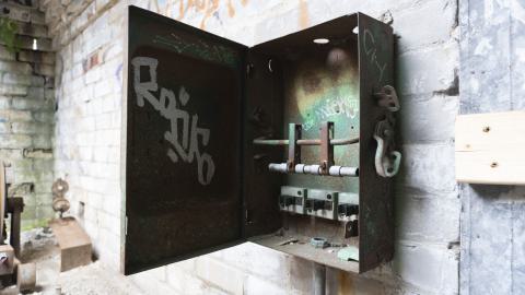 A classic fuse box (I guess)