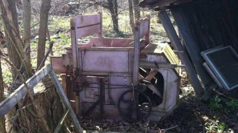 The remains - Burnt-out-Remains10.jpg