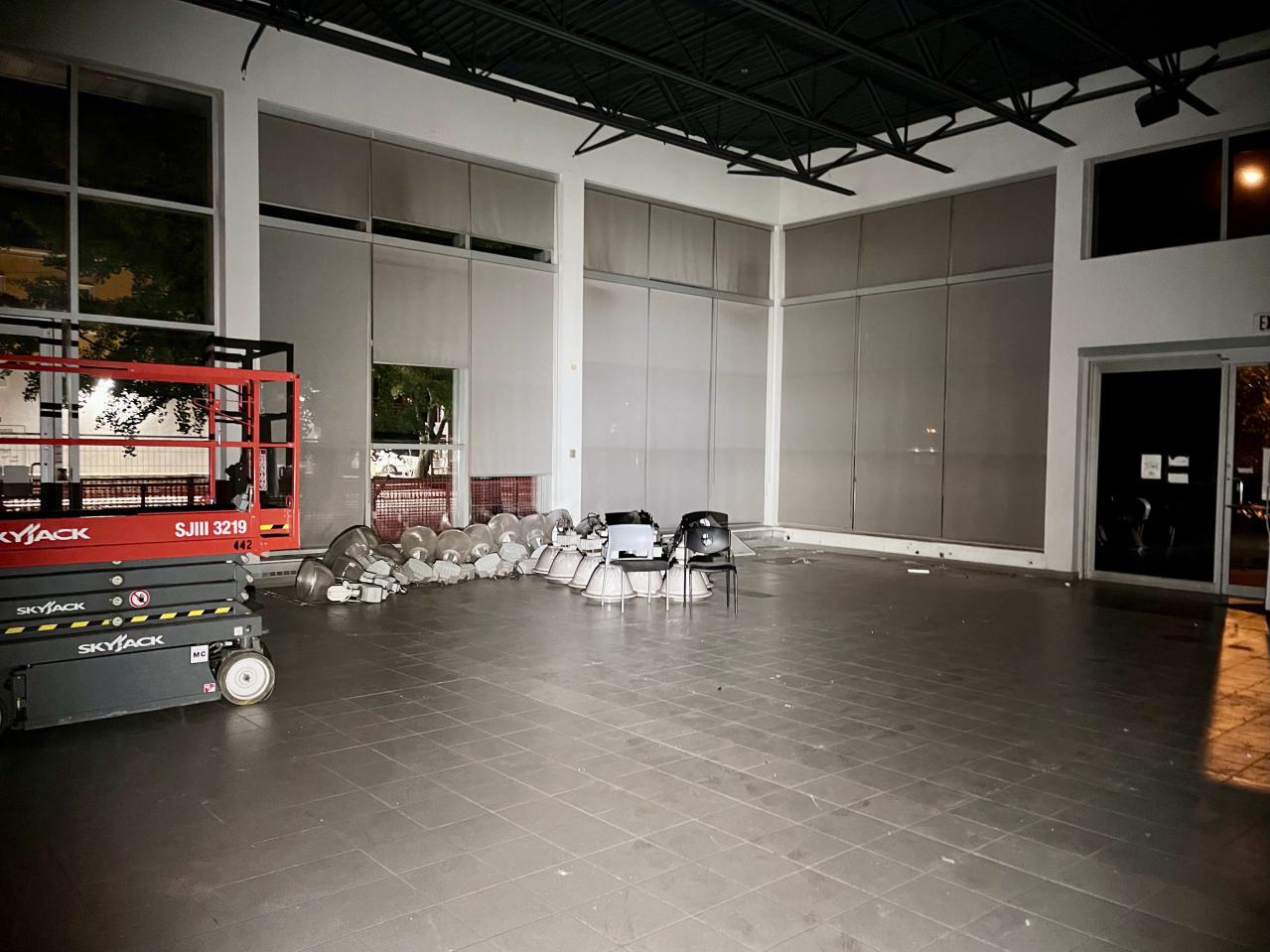 Shadows & Lighting - IMG_7620 (1).jpg