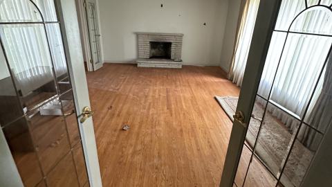 Burnhamthorpe Horse stable photo 4