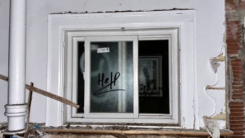 Playing My Piano - IMG_8111.jpg