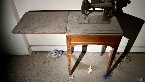 Playing My Piano - IMG_8061.jpg