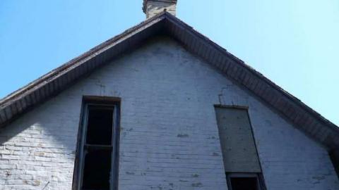 Snowball's Chance - Dufferin-St.-House-(Snowball)61.jpg