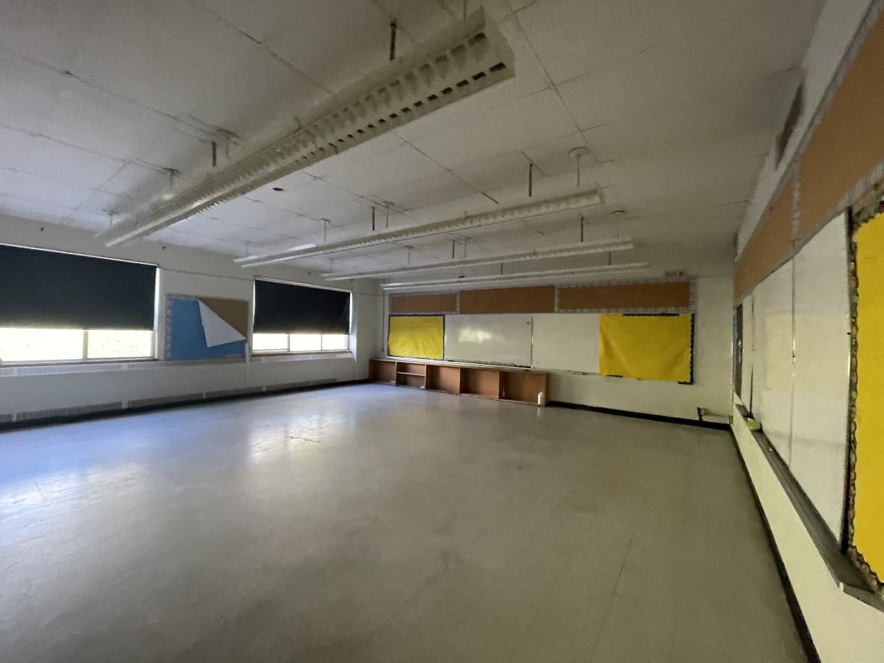 Abandoned school - IMG_7019.jpeg