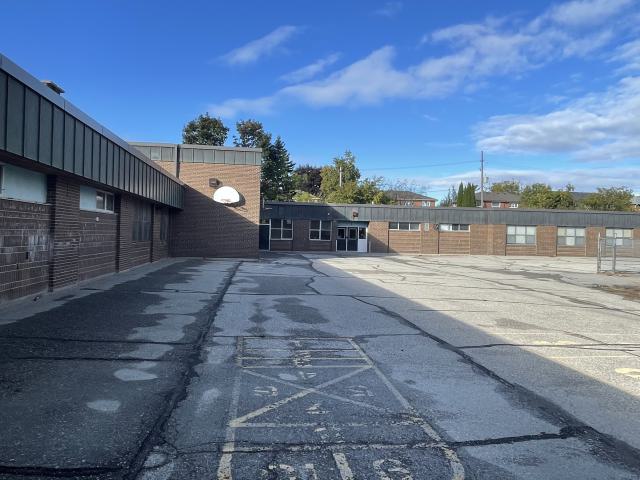 Abandoned school - IMG_7009.jpeg