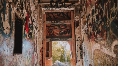 Accessible but stinky (and dark) - IMG_6546.jpeg