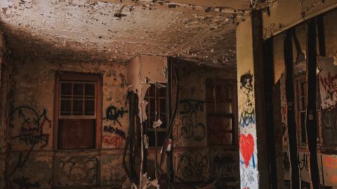 Accessible but stinky (and dark) - IMG_6555.jpeg