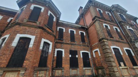 Century Manor Exteriors - 20240929_100421.jpg