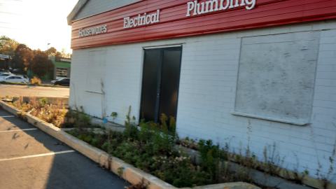 Photo from Home Hardware Shut Down