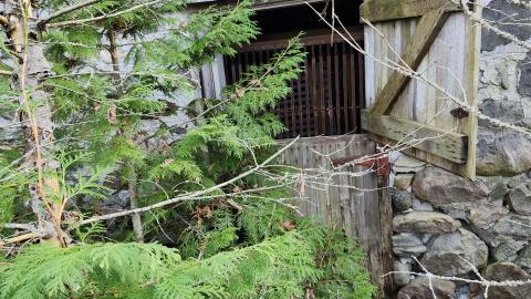 Old barn filled with scrap metal