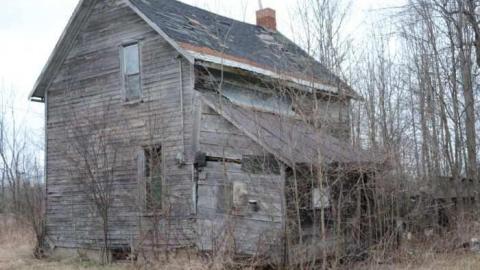 clutterd home - Farm-House51.jpg