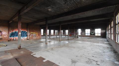 Still Standing Loud and proud - ADS_2995.JPG