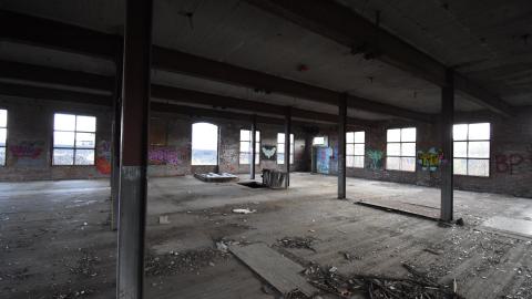 Still Standing Loud and proud - ADS_3001.JPG