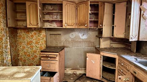 Decade of Decay - IMG_2480.jpg