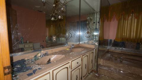 Upstairs bathroom (1)