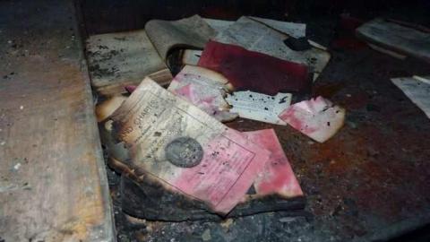 Charred Remains - P1050656.jpg