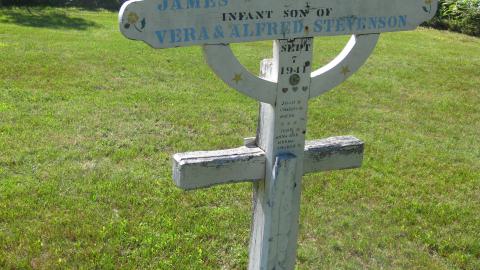 Seguin Falls Cemetery - IMG_0189.JPG