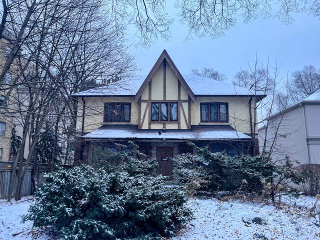 Gardiner's Tudor photo 3