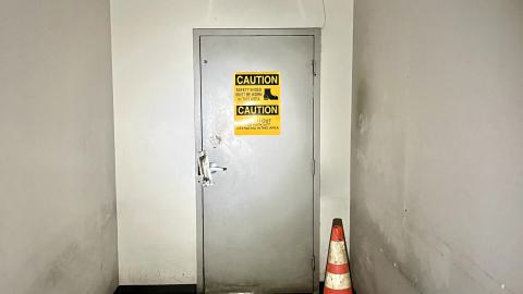 So this is why my package hasn't arrived... - IMG_6324.jpg