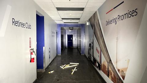 So this is why my package hasn't arrived... - IMG_6342.jpg