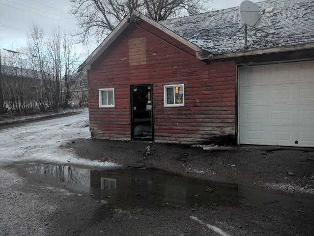 Old Auto Shop - 1000008232.jpg