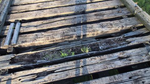 Crossing to the west