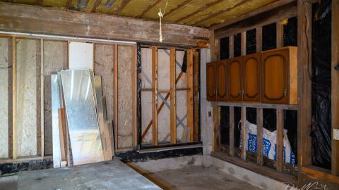 "You need your art spoon-fed to you" - Abandoned Waterfront Home With Artwork Left Behind-30.jpg