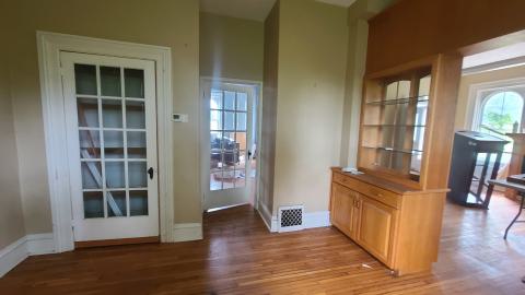 This old yeller getting demolished - 20250529_123139.jpg