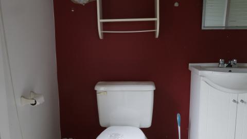 Empty and modernized photo 5