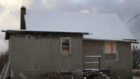 Gallery - Chelmsford-Abandoned-House10.jpg