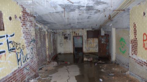 Camp Bison Prison Farm (Burwash Correctional Centre) - Burwash_Inside_B1_Middle.jpg