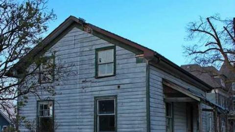 BAD ENd ? - Condemned-House-Baden4.jpg