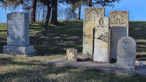 outside Gotham  - Hammond-Cemetery12.jpg