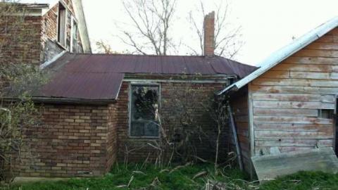 Beautiful - Beautiful-property-wayyy-back14.jpg