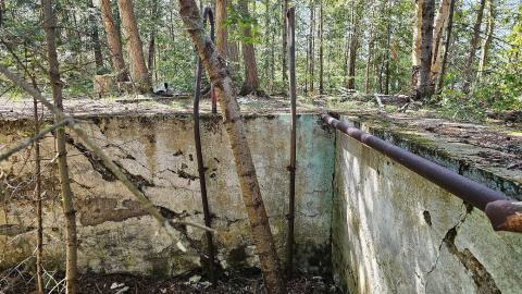 Photo from We put a pool in your lake so you can swim while you swim