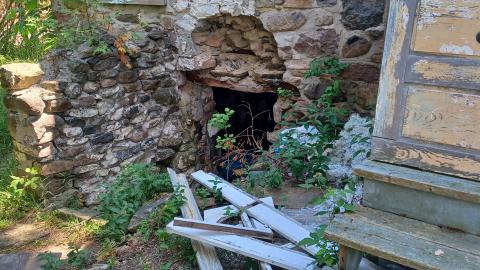 Very old house with nice exterior - 20250706_143527.jpg