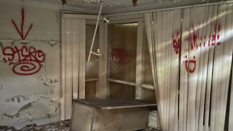 Broken Bungalow - IMG_5723.jpeg