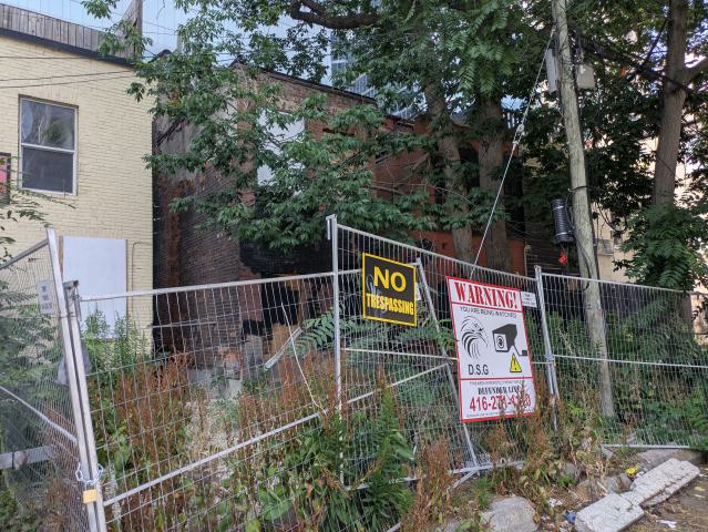 Black paint and security warnings - PXL_20250709_201916621.jpg