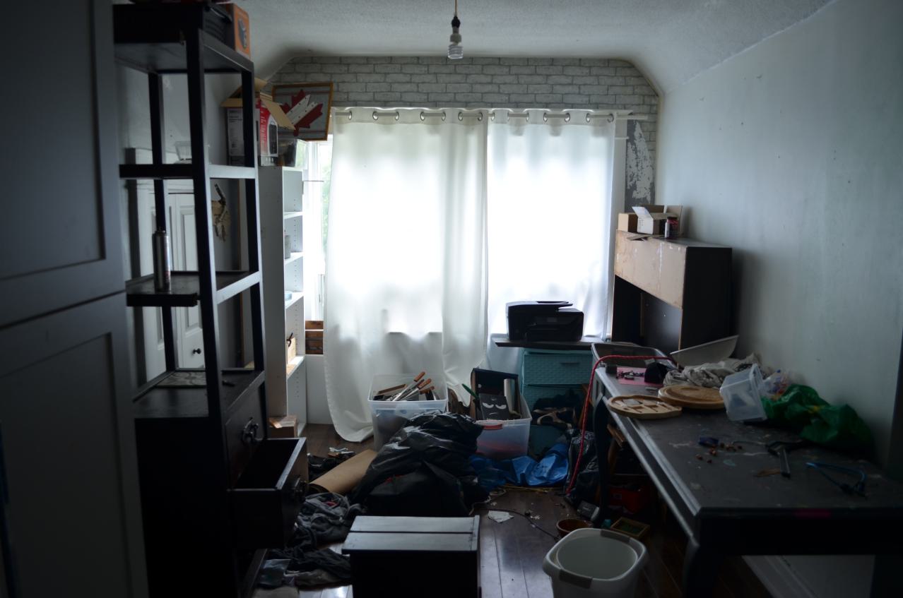 Main floor, meh, second floor, sheesh - DSC_1497.JPG