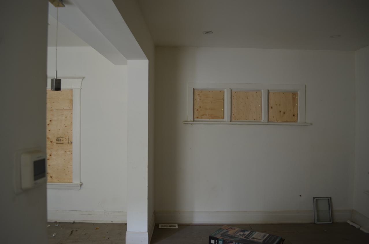 Main floor, meh, second floor, sheesh - DSC_1489.JPG