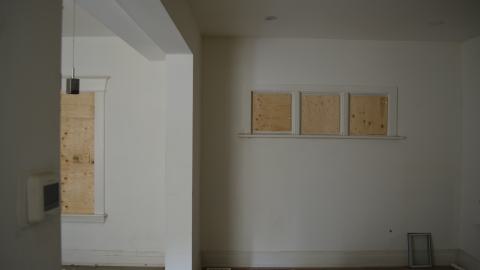 Main floor, meh, second floor, sheesh - DSC_1489.JPG