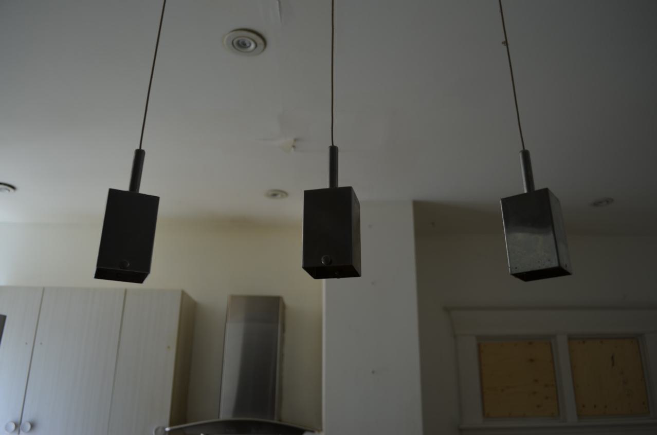 Main floor, meh, second floor, sheesh - DSC_1485.JPG