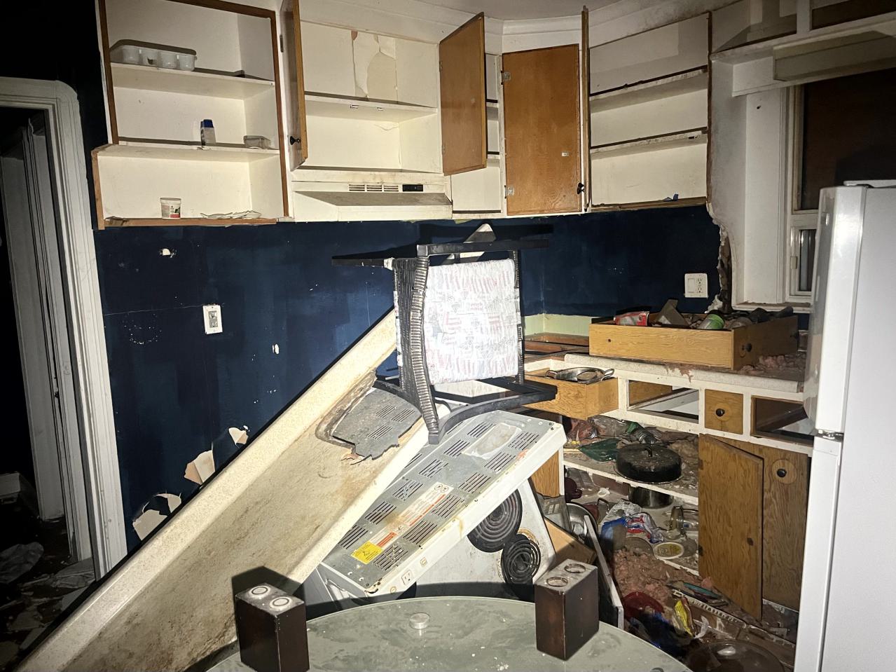 Battered on Burnhamthorpe - IMG_1261.jpg