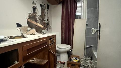 Battered on Burnhamthorpe - IMG_1272.jpg