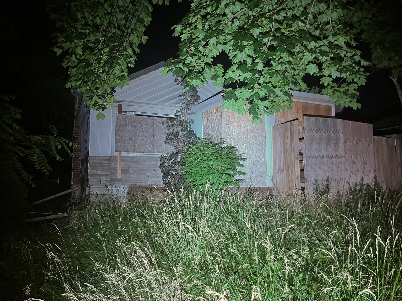 Battered on Burnhamthorpe - IMG_1289.jpg